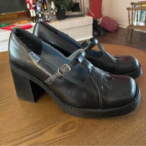 Mudd Black Leather Chunky Heels